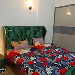 Bnbbuddy Aarohi Homes 3 Bhk West Delhi