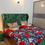 Bnbbuddy Aarohi Homes 3 Bhk West Delhi