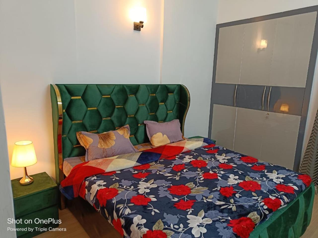Bnbbuddy Aarohi Homes 3 Bhk West Delhi * New Delhi