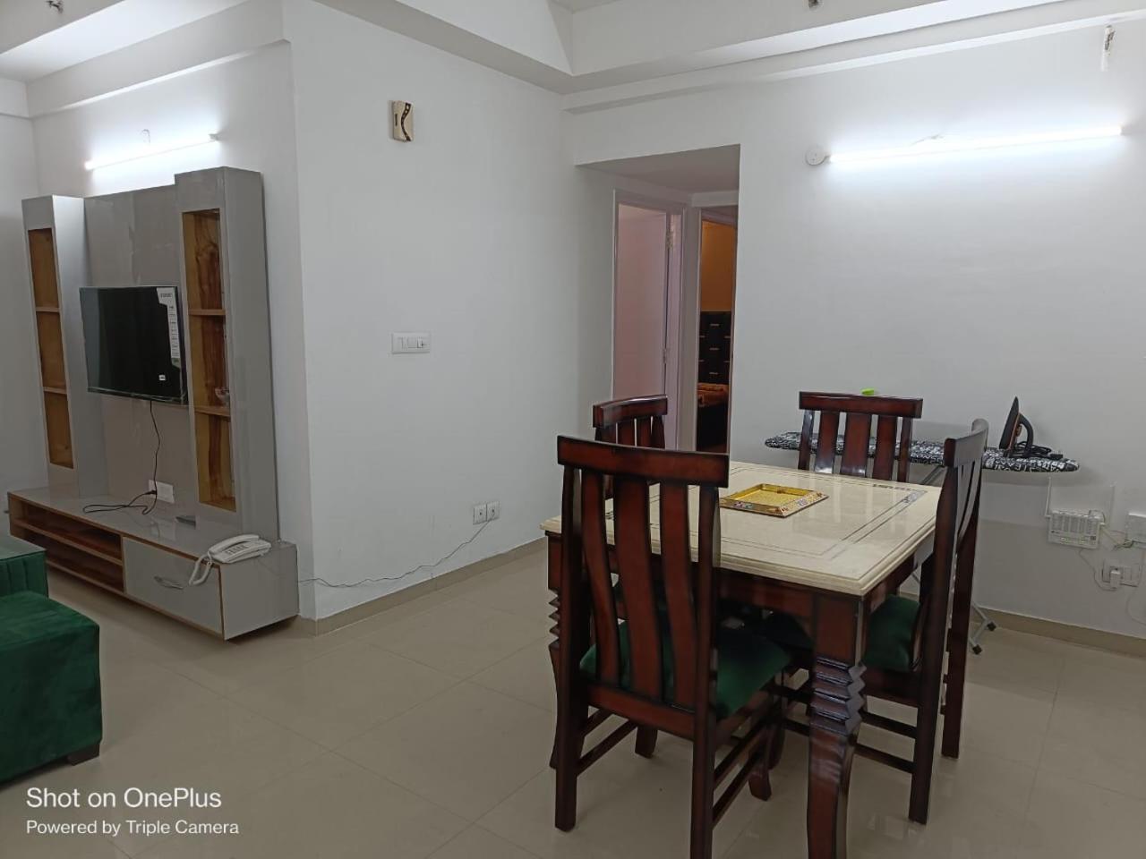 Bnbbuddy Aarohi Homes 3 Bhk West Delhi * New Delhi