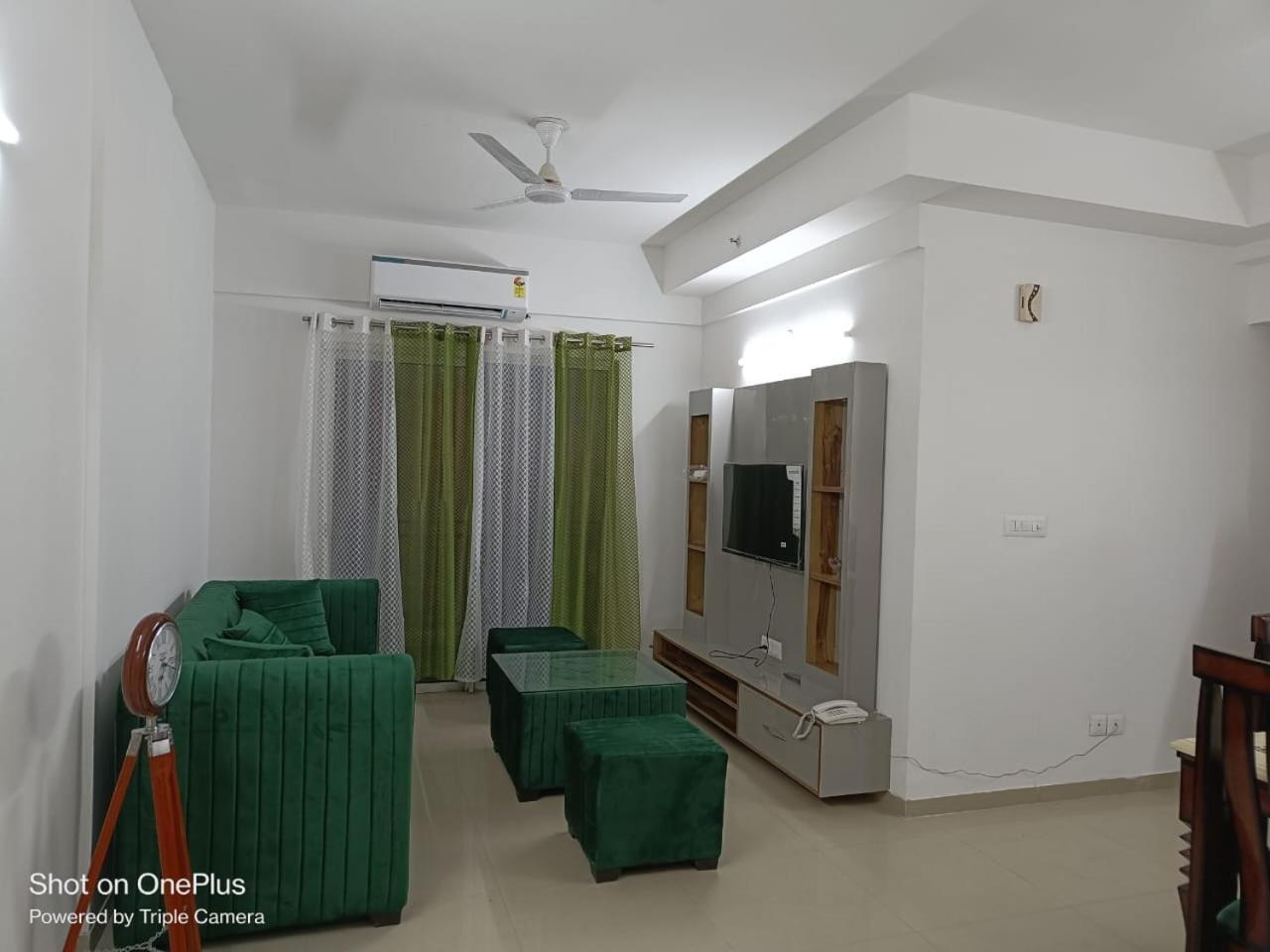 Bnbbuddy Aarohi Homes 3 Bhk West Delhi